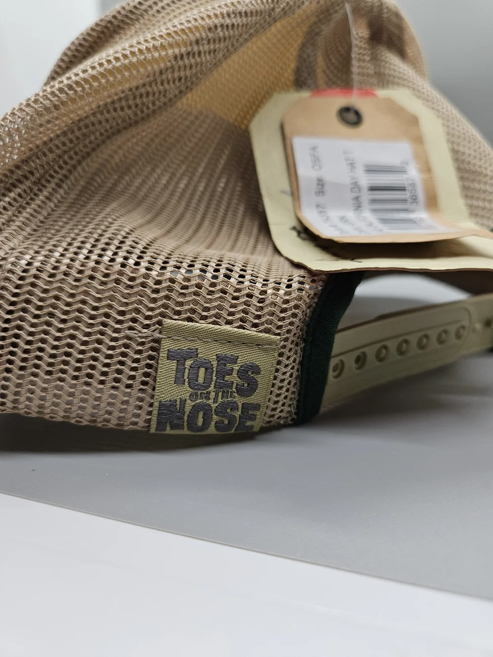 NWT Toes On The Nose One California Day Snapback Trucker Hat Green Tan Bear OSFA